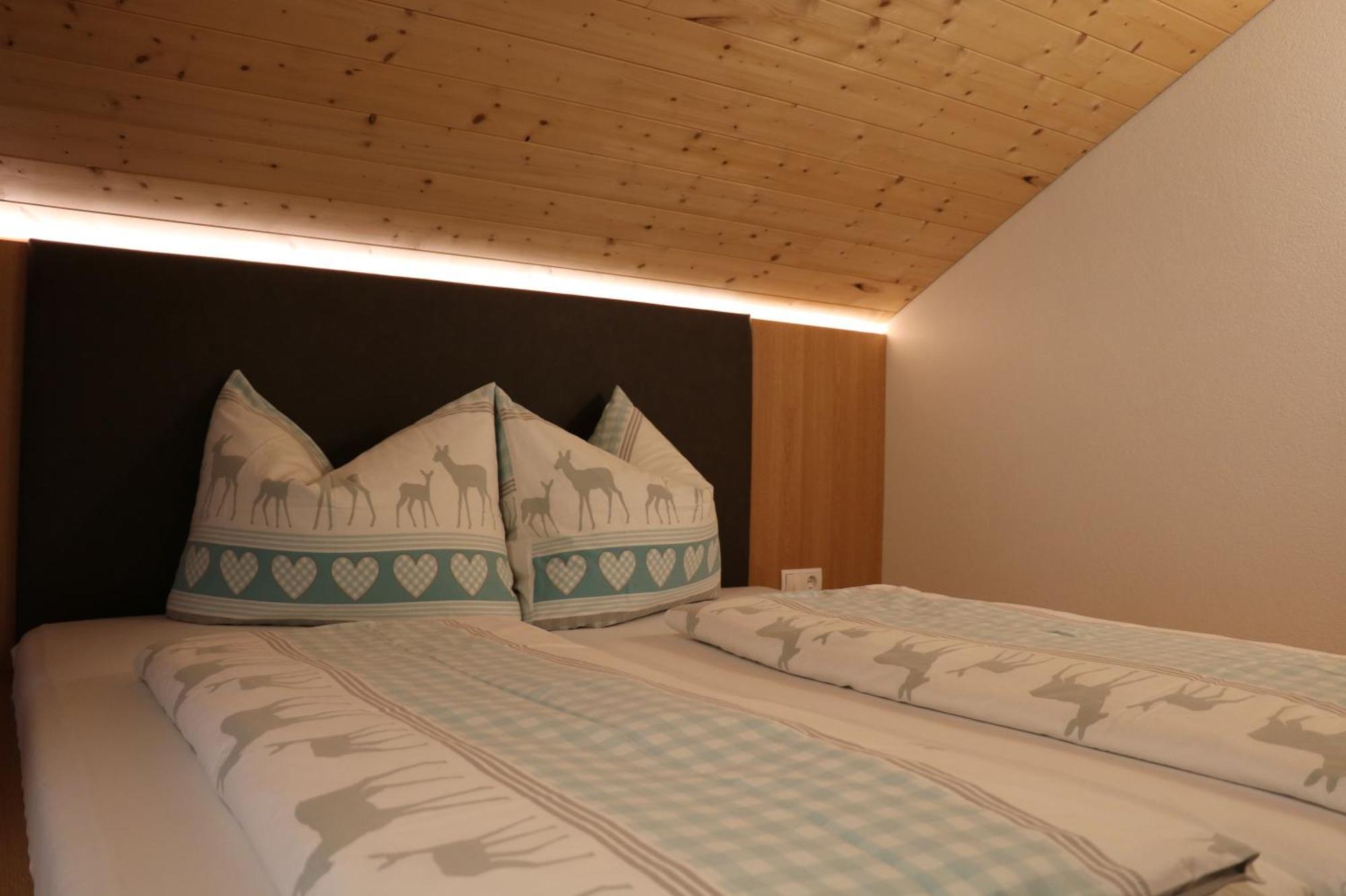 Appartement Bettina ชอปเปอร์เนา ภายนอก รูปภาพ